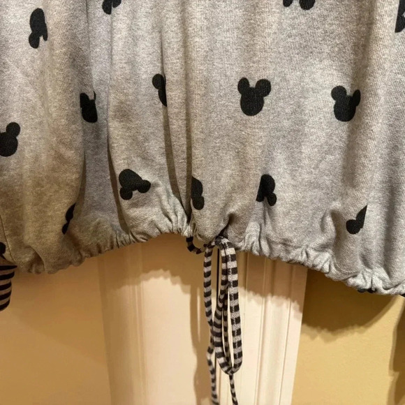 Disney Grey Black Drawstring Waist Mickey Mouse Long Sleeve Top Sz XL - Picture 7 of 7